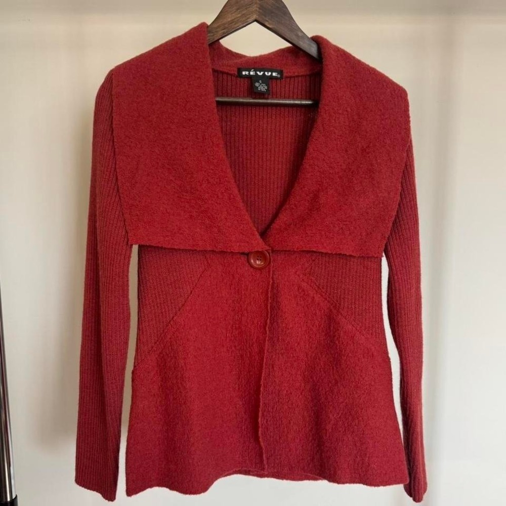 Revue 100% Wool Burnt Orange Cardigan With One Button Close Size Small knitwear